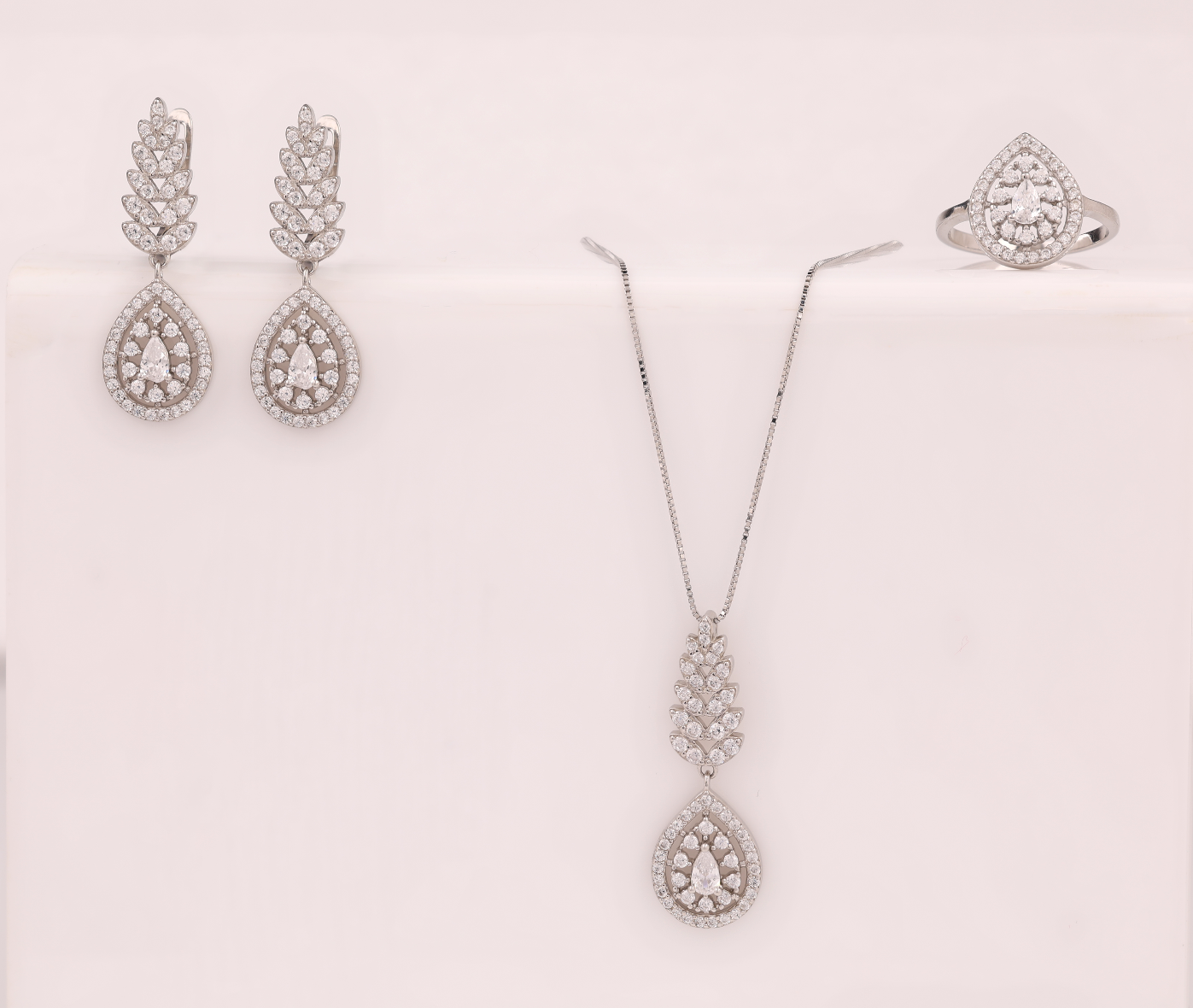 925 Silver Pear-Shaped CZ Jewelry Set – Earrings, Pendant Necklace & Ring ( 6 .no )